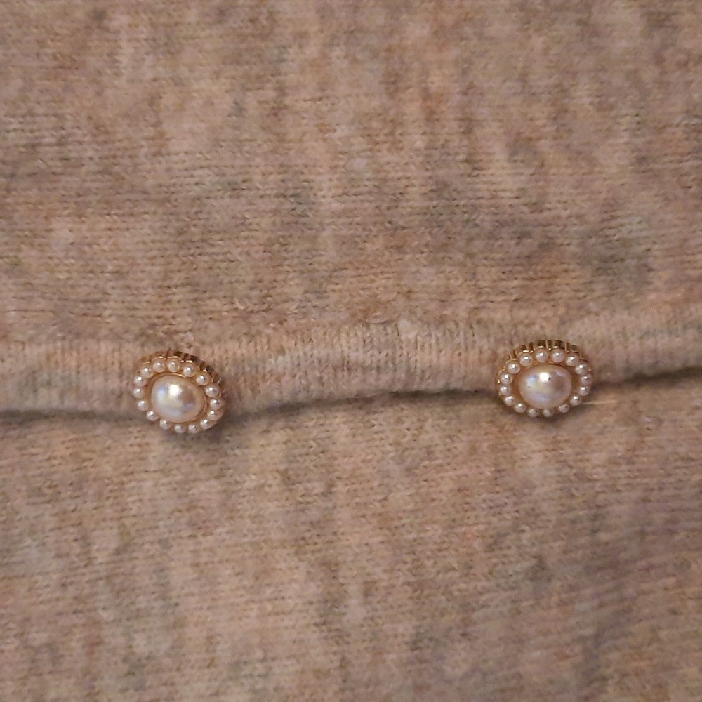 FREE- Beige Cardigan with Jewelled Buttons - Picture 4 of 9